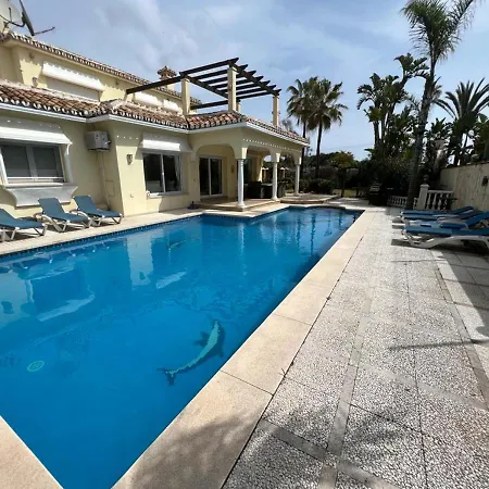 Beautiful 2 Steps From The * Marbella
